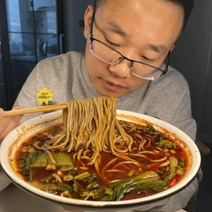 美食小柯南头像