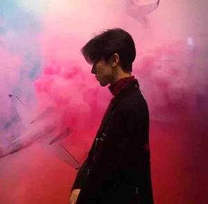 无拘无束的Skye头像