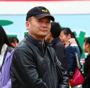 苗乡布衣头像