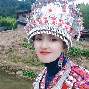 川贵么妹子小号头像