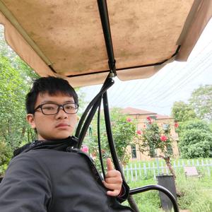 跑不到的小华头像