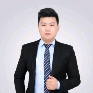 一条畅游房海的小胖鱼头像
