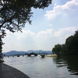 三号小饼干头像