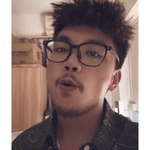 吕小布007头像