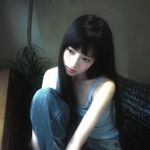岁穆头像