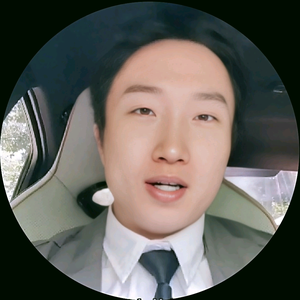 西湖上大腿抽筋吃牛排头像