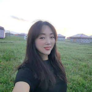 小梅读书头像