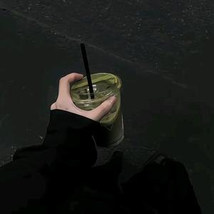 恩辉同学头像