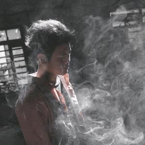 Alex艾力士头像