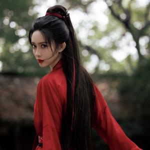 爱吃盐的鹿头像