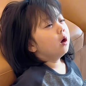 偷吃姐妹头像