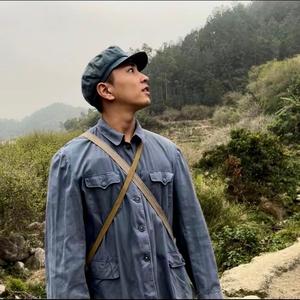招柏丞头像
