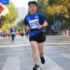 跑者排球视角头像