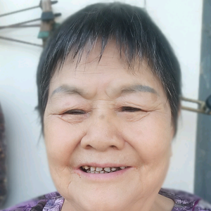 黄碧玉头像
