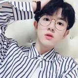 晨先森887头像