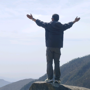 自在大别山人头像