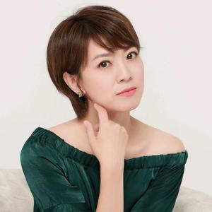 我是朱霞头像