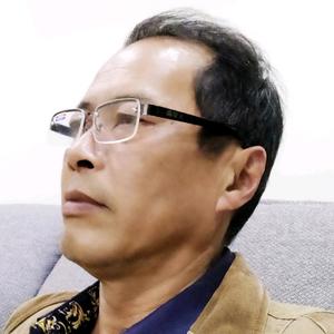 骑游者老罗哥头像