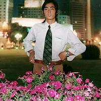 女人累了男人陪男人累了烟来伴女人了头像