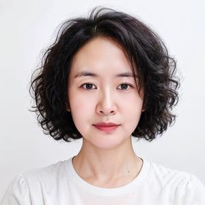 打伞的凤尾鱼头像