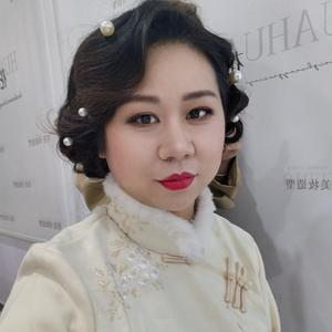 彩彩幺妹唠家常头像