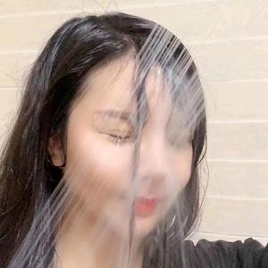 小秋爱追剧一往无前头像