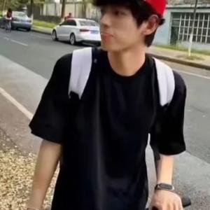 创南影视头像