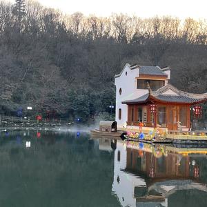 白黑 头像