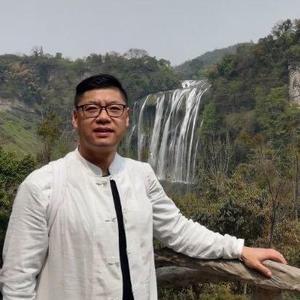 齐云斋翡翠头像