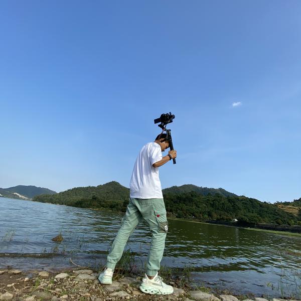 听风闻余生头像