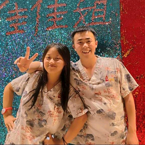 华晓月头像