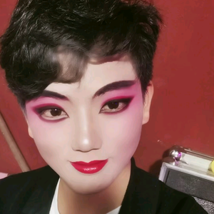 曾亮头像
