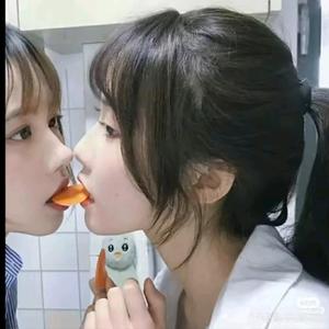 繁星灬星云头像