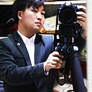 姜荣波影视创作头像