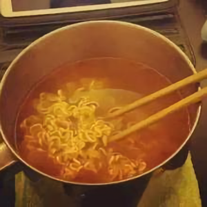 回眸的一抹笑意头像