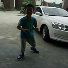 龙哥在郫县头像