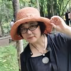 埋葬光阴的尘埃头像