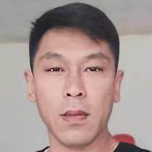 陈哥带你飞游世界头像