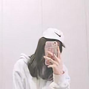 夭了个昕头像