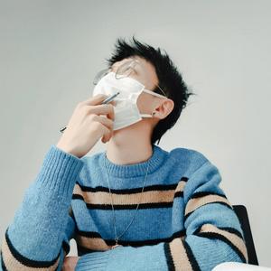 小荣学长up头像
