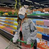 才思敏捷的端庄优雅温柔女孩头像