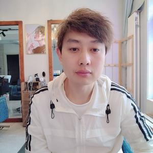 开水里养的鱼头像