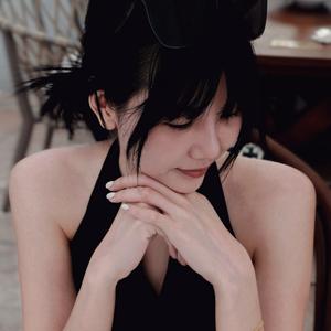 大梅丽呀头像