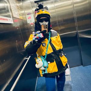 @杨杨不吃饭（关注八月直播）头像
