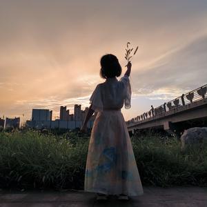 吃货小蜜蜂Q头像