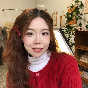 梦里花是化妆师吖头像