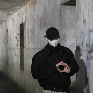 小王在努力头像