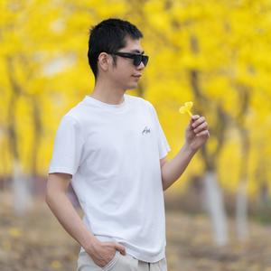 照文卓摄影头像
