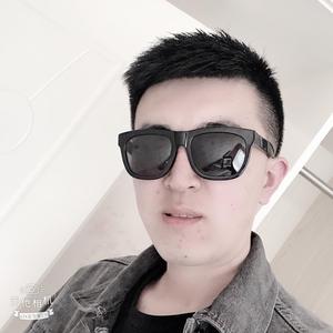 李明明头像