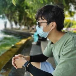奋斗的杰思头像